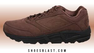 8 Best Shoes To Wear After Knee Replacement - Shoesblast.com