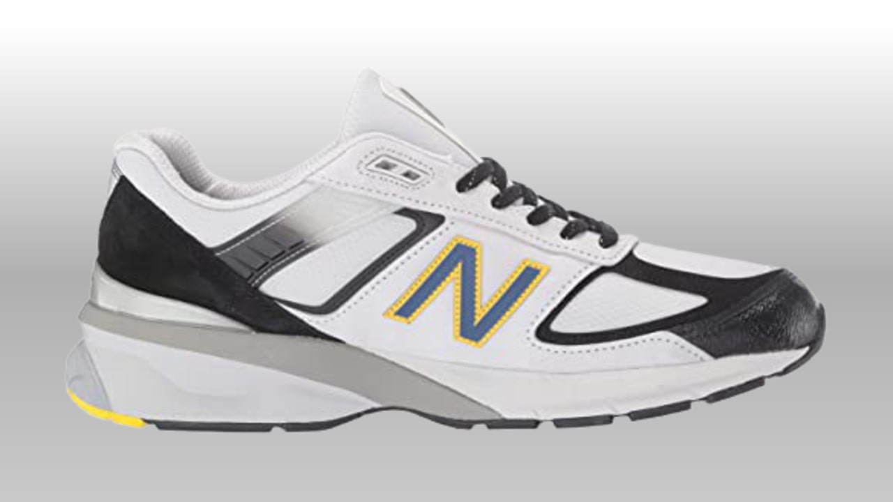 NeNew Balance Men's Made in US 990 V5 Sneakerw Balance Men's Made in US 990 V5 Sneaker