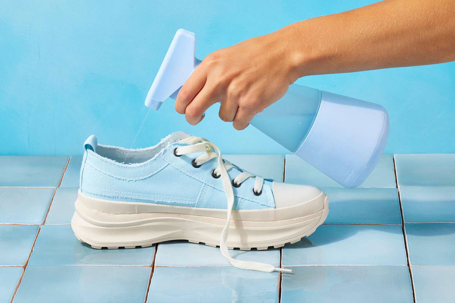 What To Do About Smelly Shoes